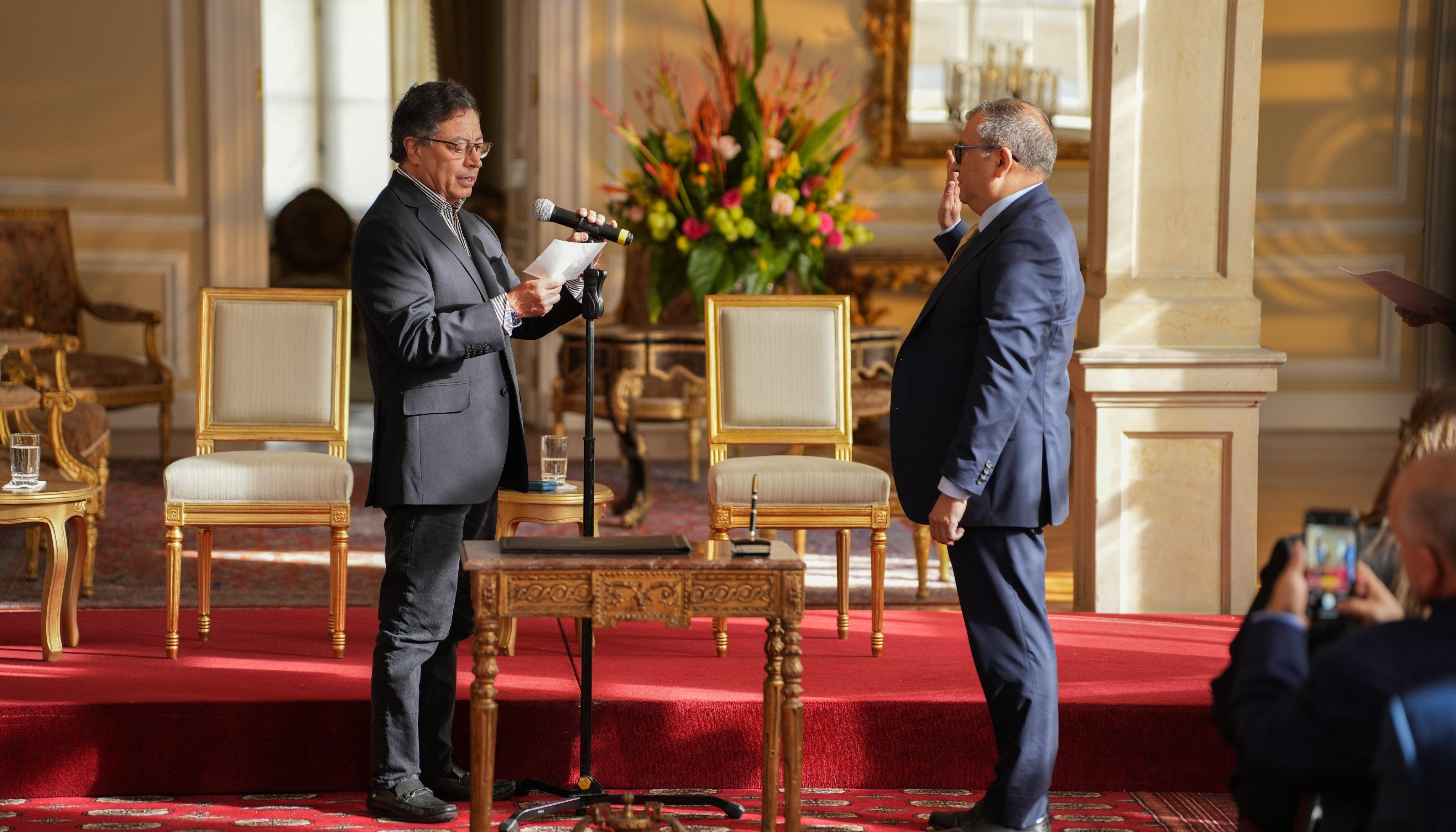 El Presidente Gustavo Petro con el magistrado Miguel Polo.