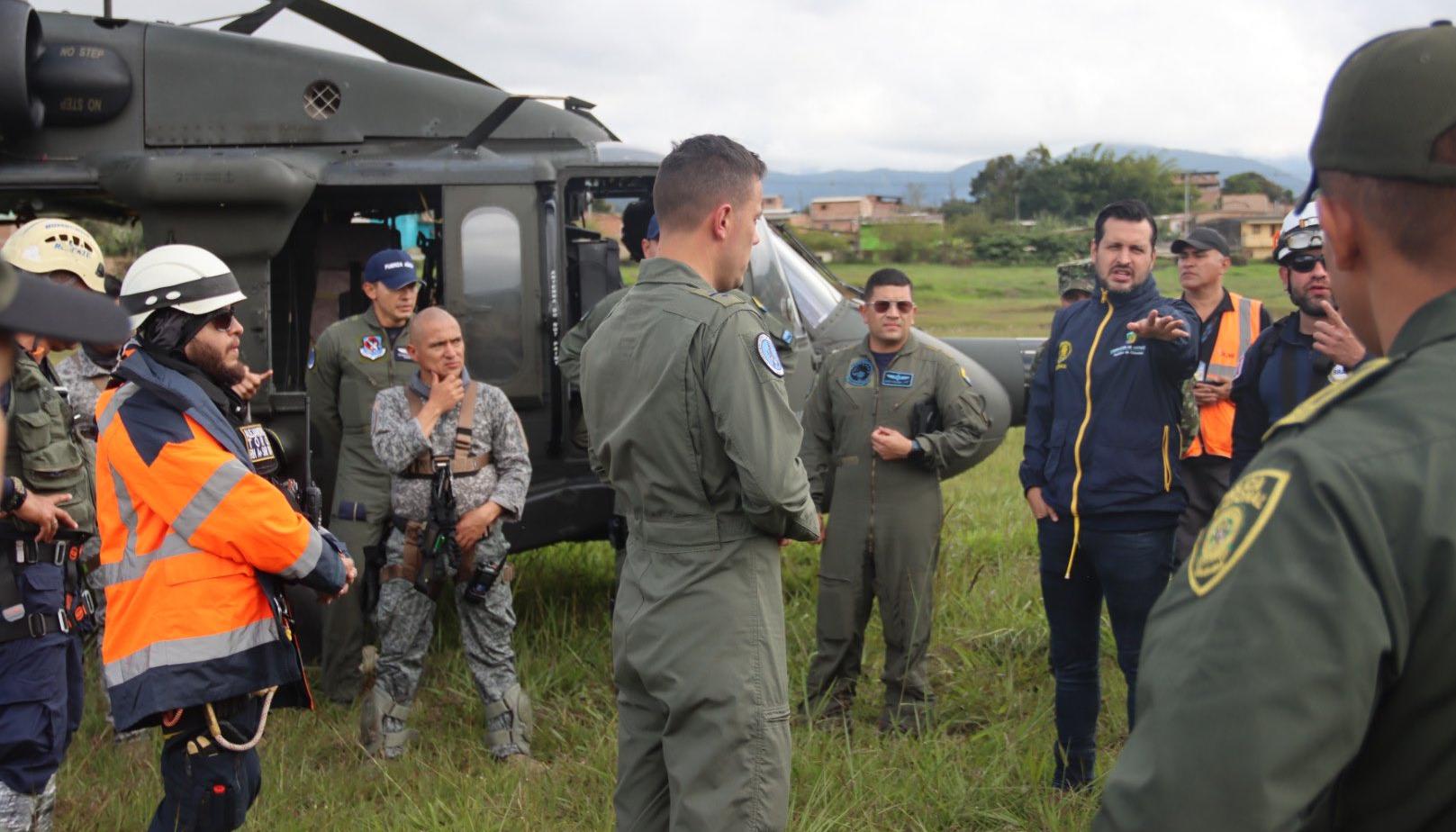 Autoridades en las labores de búsqueda. 