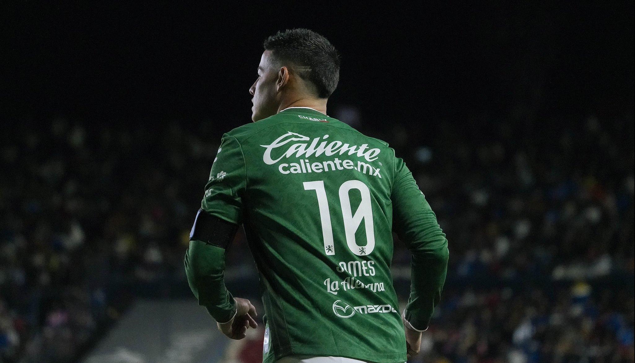El colombiano James Rodríguez durante el partido contra San Luis.