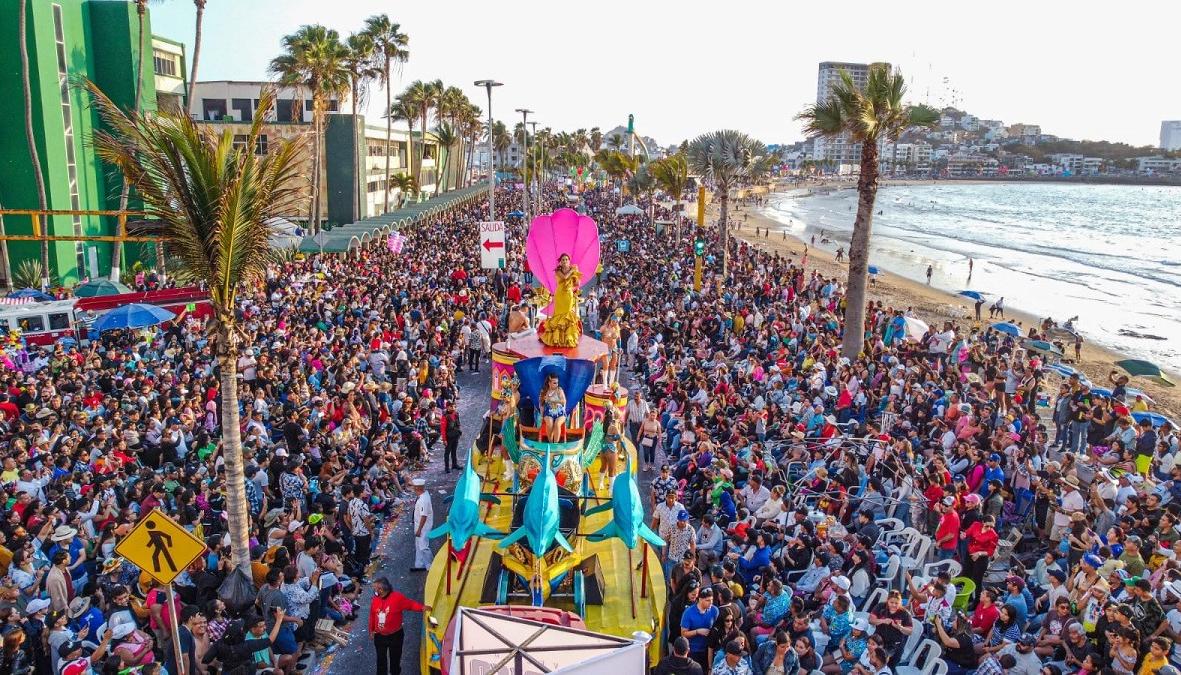 El desfile incluirá más de 30 carrozas. 