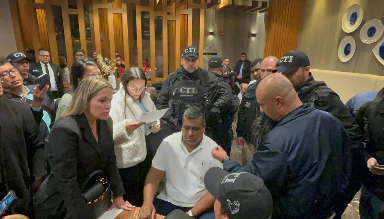 Momento en que llegó el CTI a capturar a alias 'Araña'. 