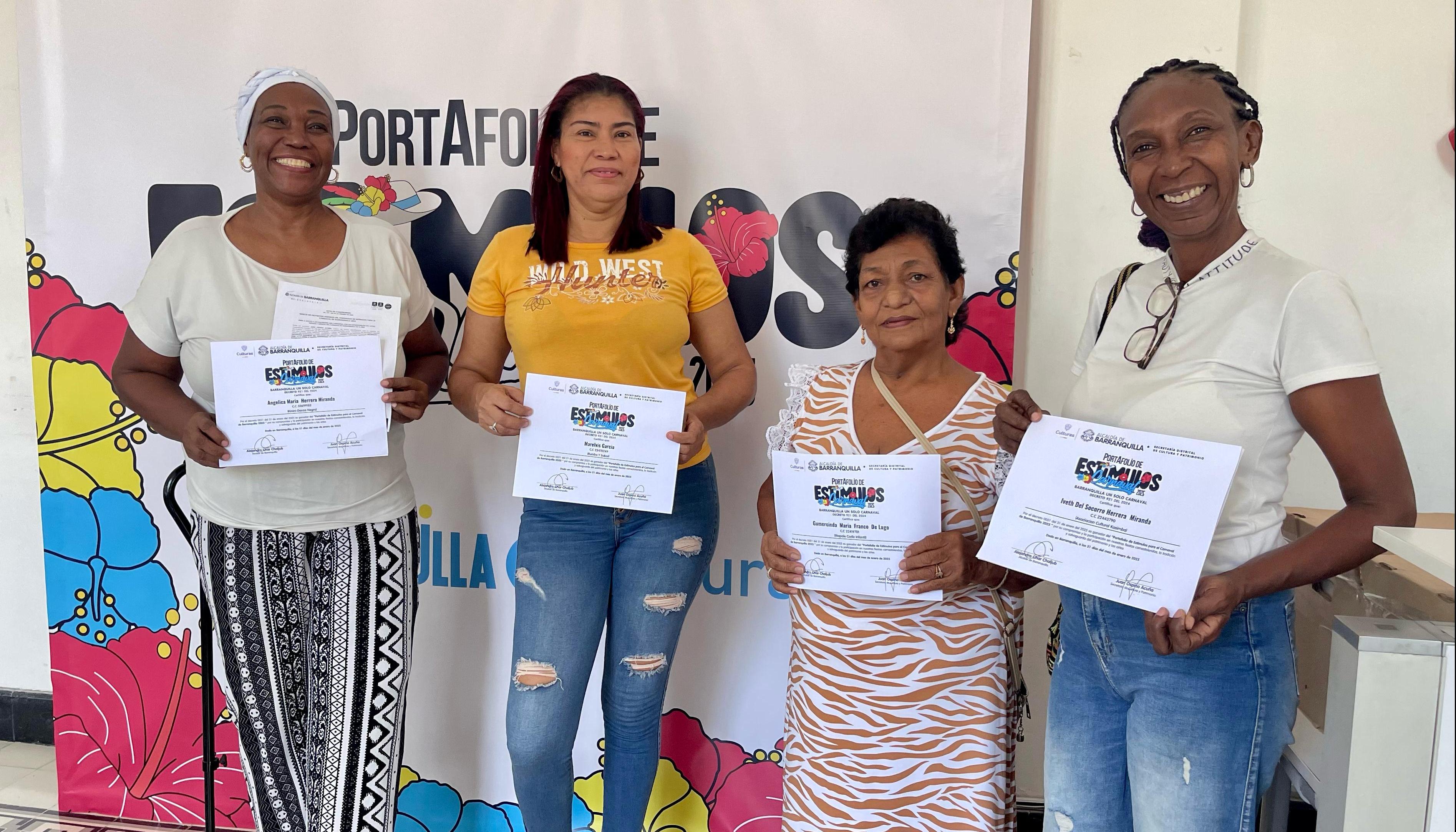 Beneficiarias del Portafolio de Estímulos de Carnaval. 