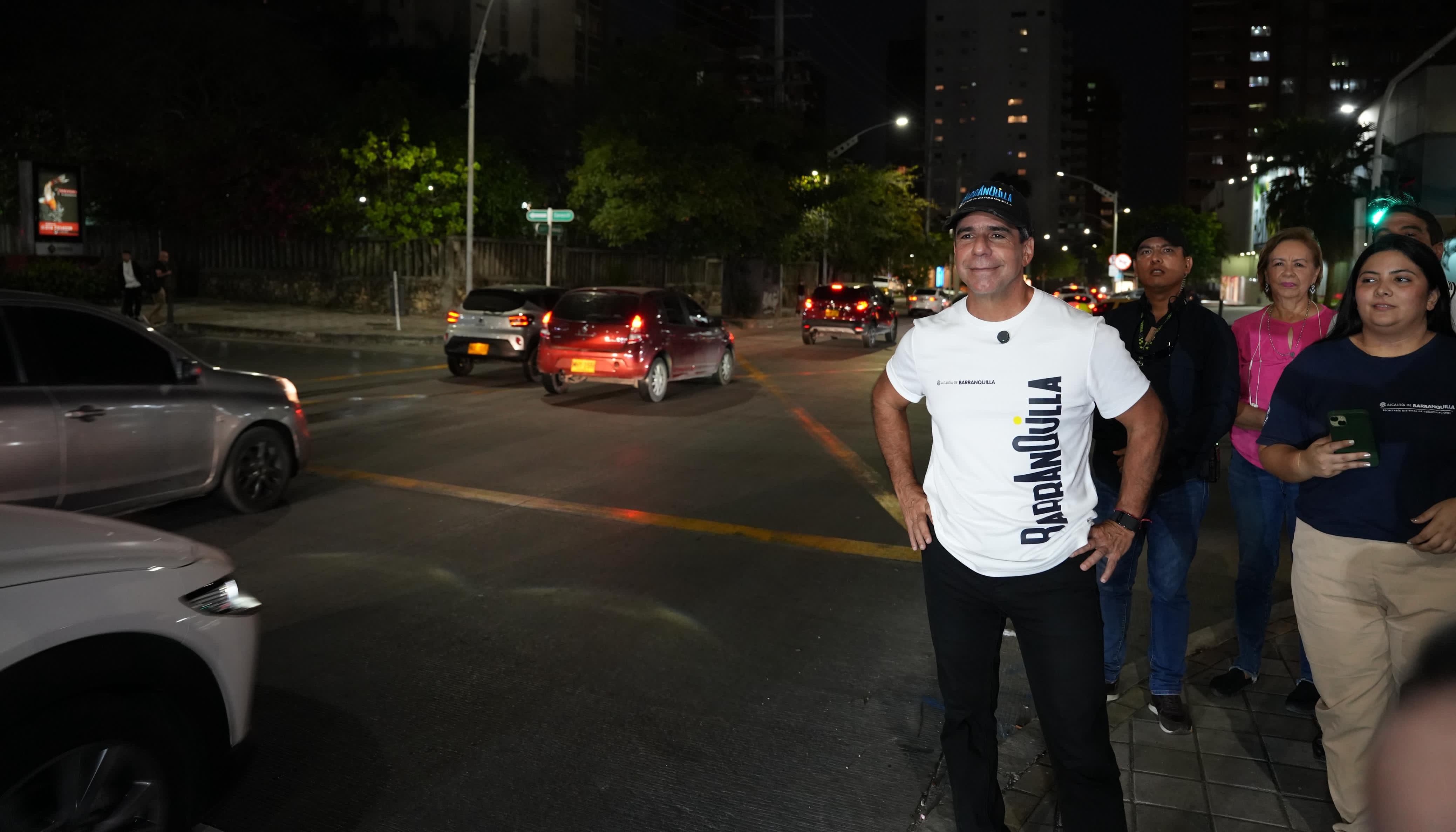 El Alcalde Alejandro Char en la entrega de la ampliación de la calle 79.