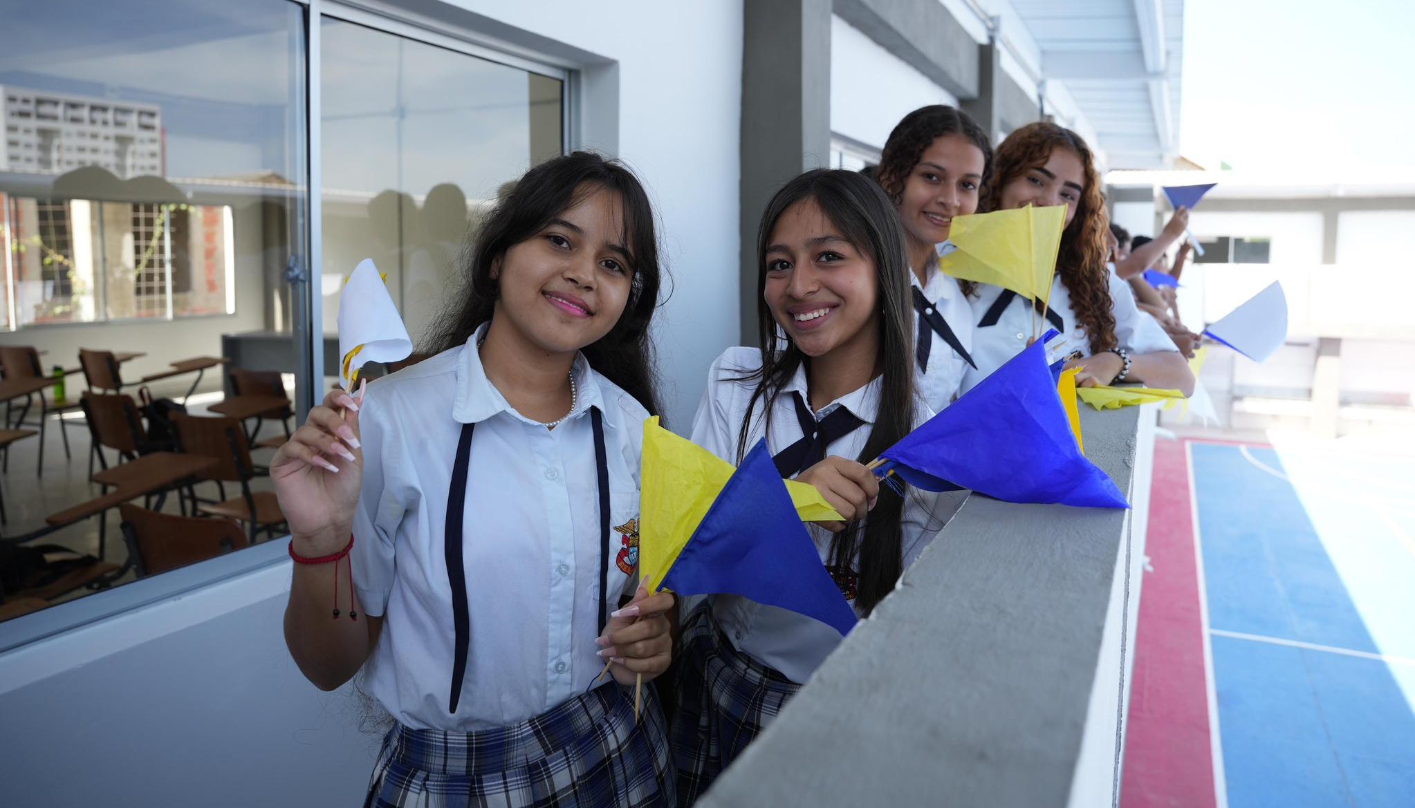 Imagen de las estudiantes de la Institución.