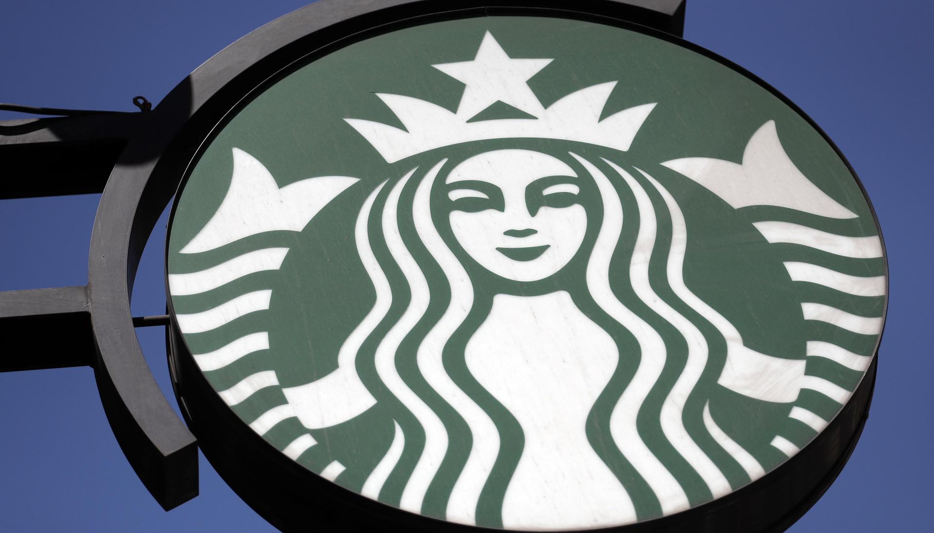 Fotografía de un logotipo de Starbucks.