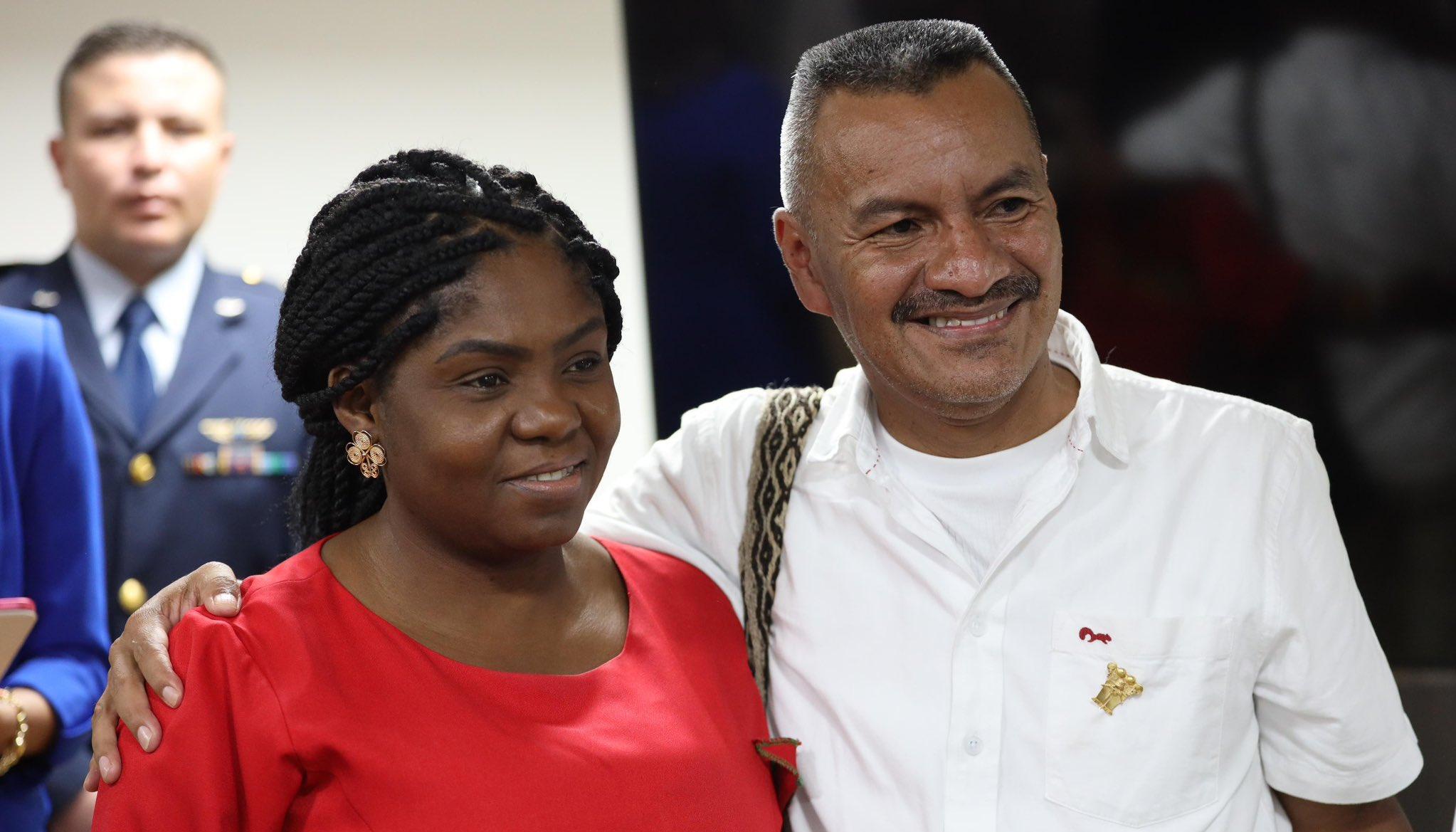 La vicepresidenta Francia Márquez y el viceministro de Pueblos Étnicos y Campesinos del Ministerio de la Igualdad y Equidad, Nelson Lemus Cruz.