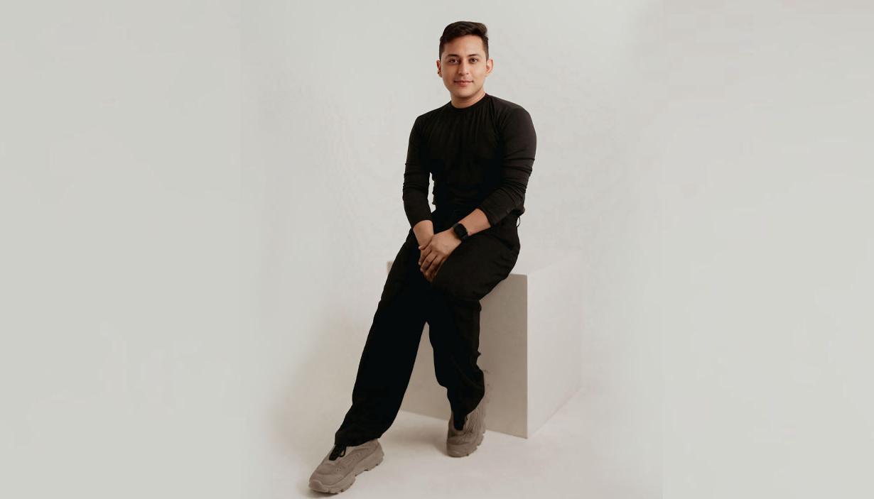 Kenn Kozz, diseñador de modas.