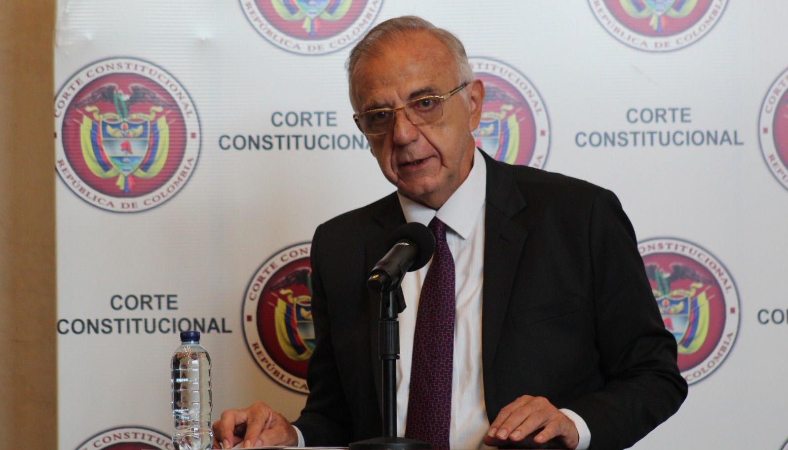 Iván Velásquez, Ministro de Defensa.