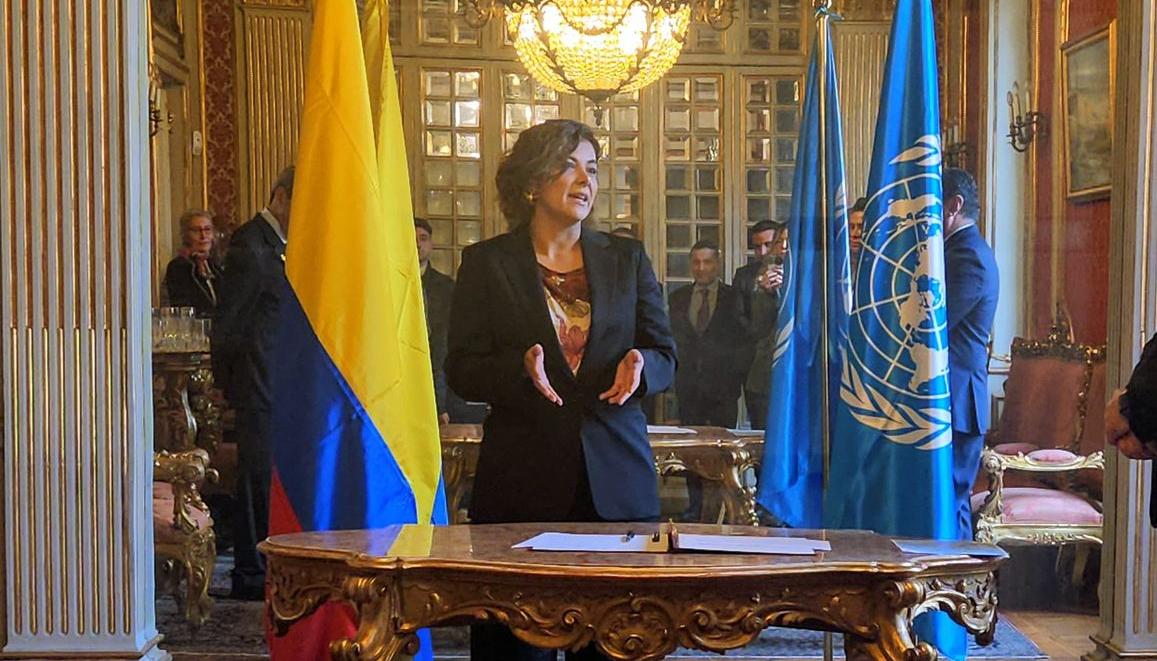 Jhenifer Mojica en su toma de posesión.