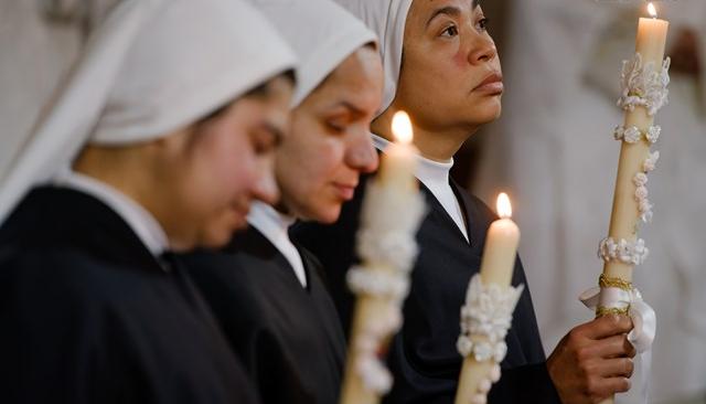Las tres monjas colombianas.