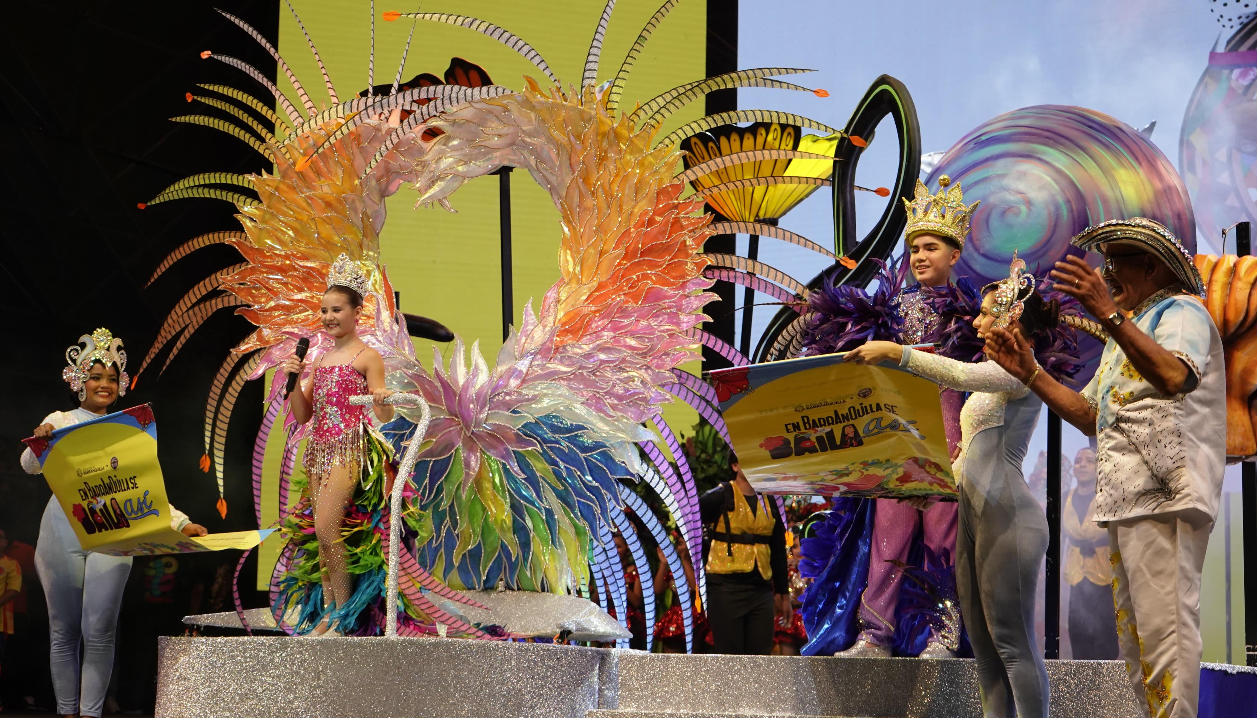 Los reyes infantiles en su Lectura del Bando.