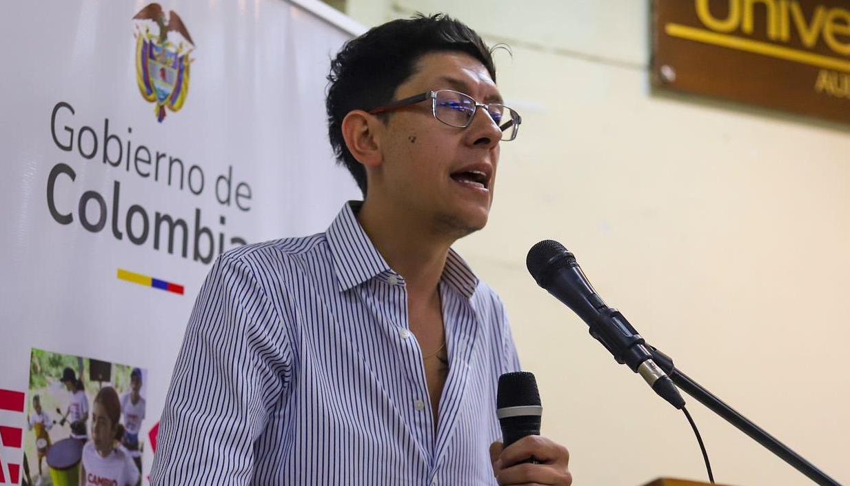 Daniel Rojas Medellín, Ministro de Educación.