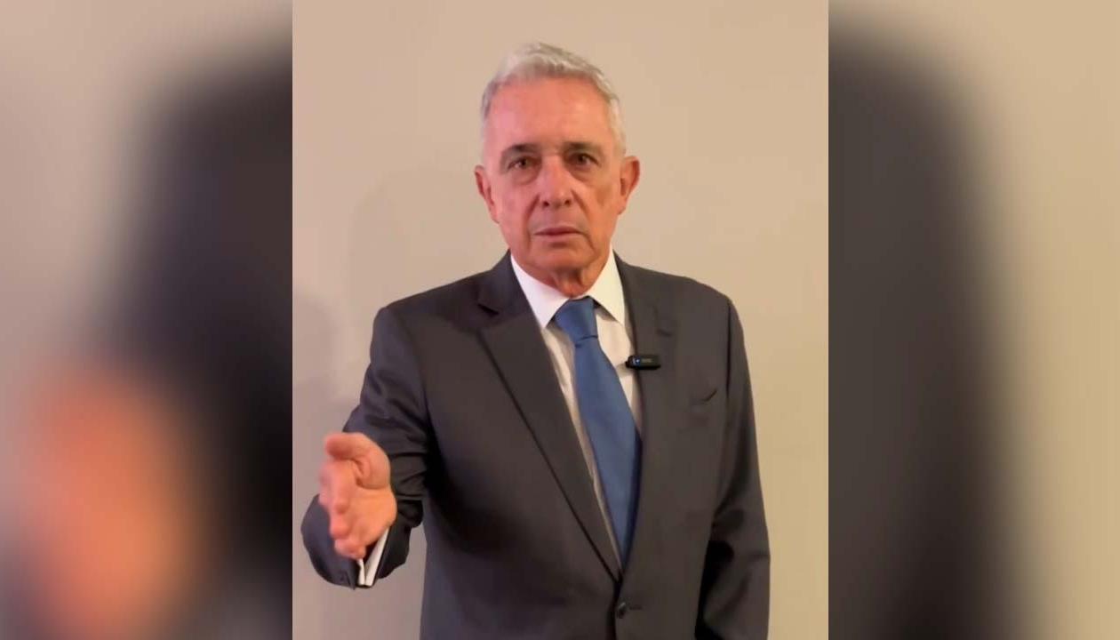 Álvaro Uribe.