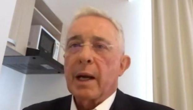 Álvaro Uribe.