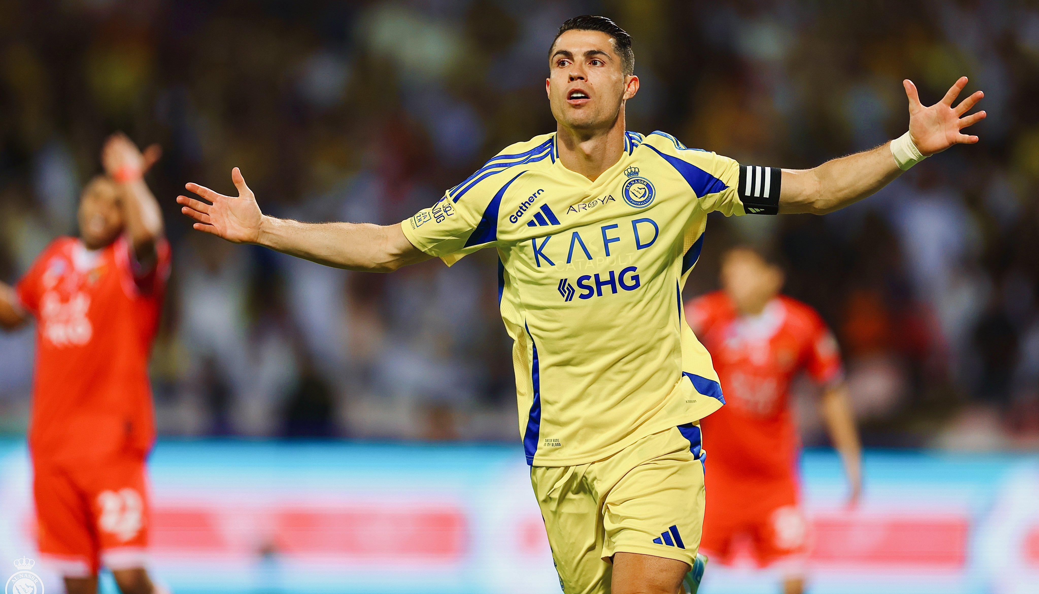 Cristiano Ronaldo marcó de cabeza el primer gol del Al Nassr.