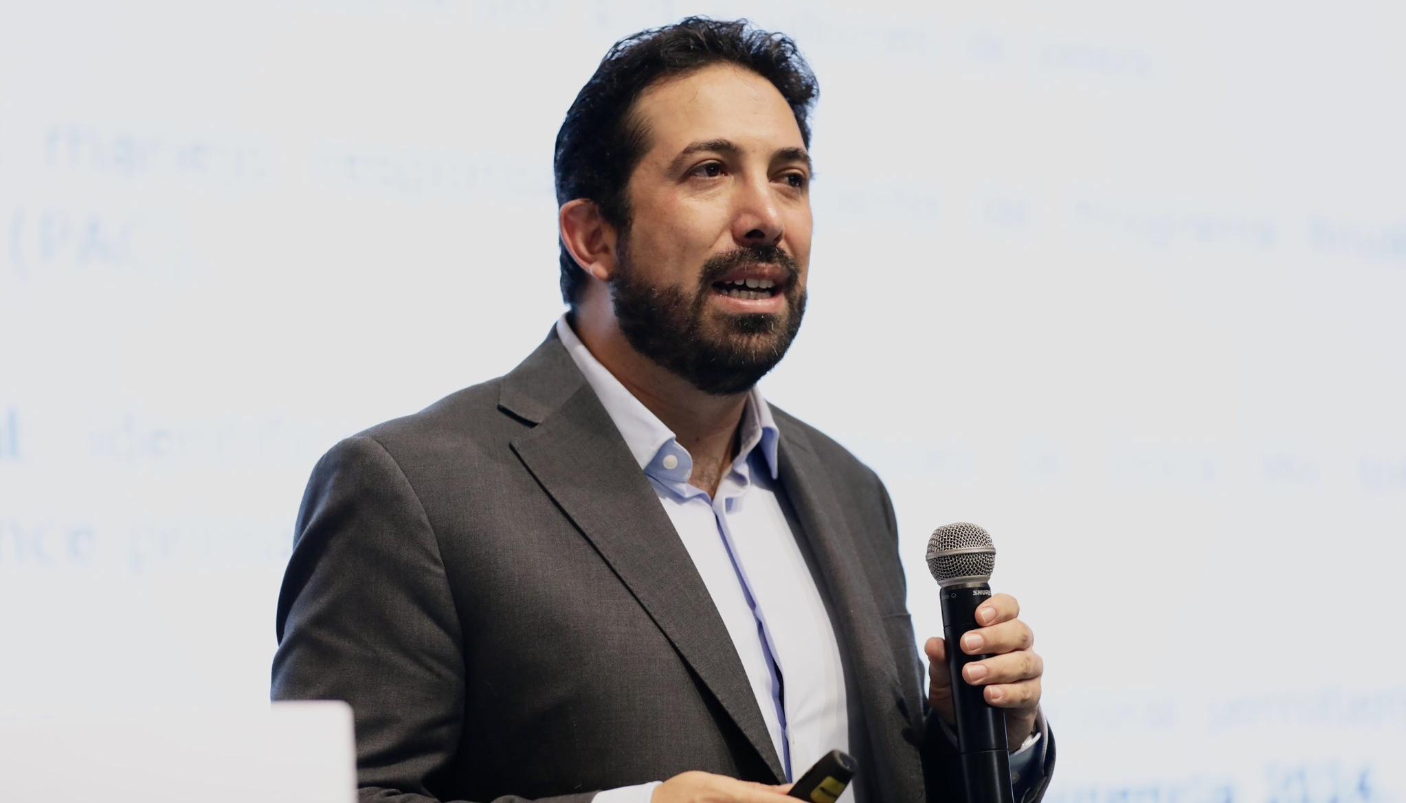 Diego Guevara, ministro de Hacienda. 