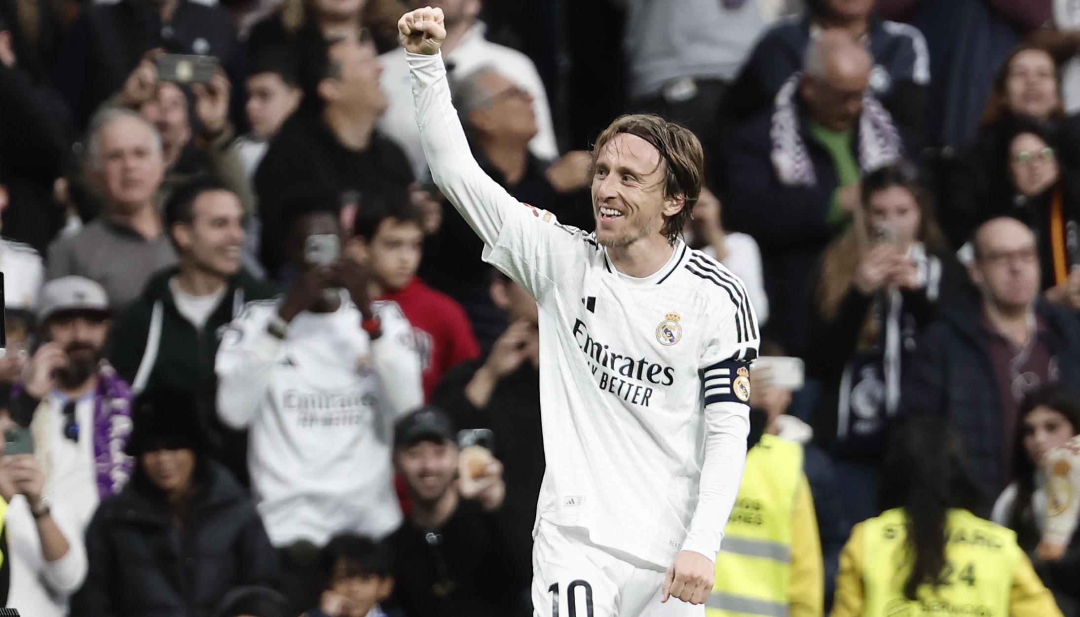 Luka Modric festeja su gol contra el Girona. 