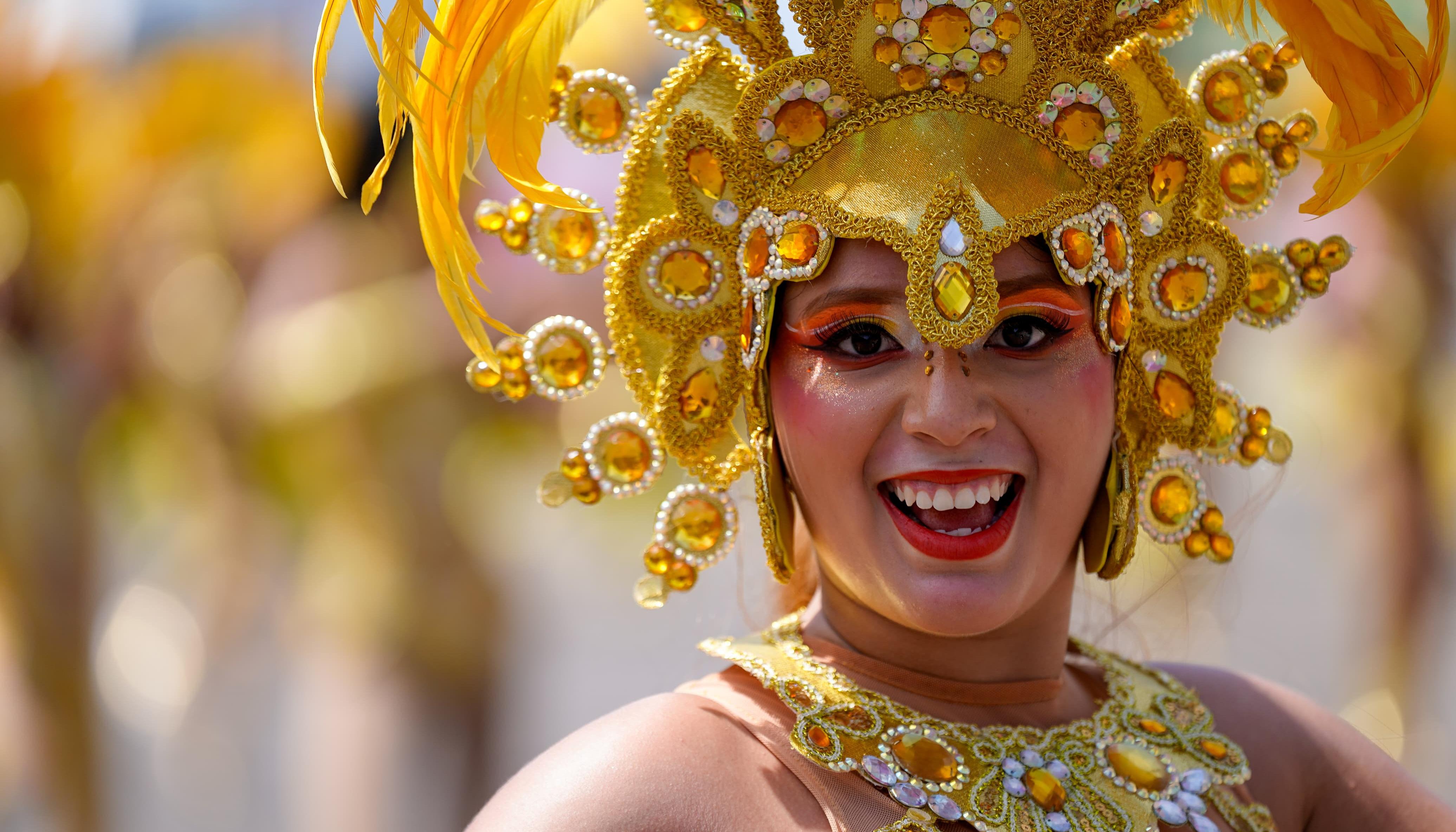 Danza de fantasía África Mía durante el desfile.