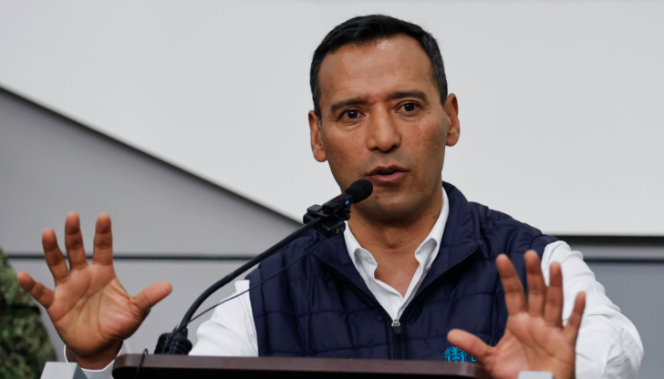Pedro Sánchez, ministro de Defensa. 