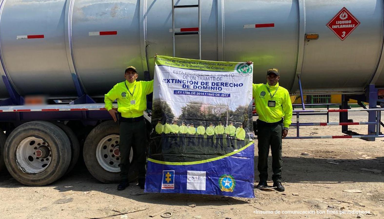 Uno de los vehículos sometidos a extinción de dominio. 