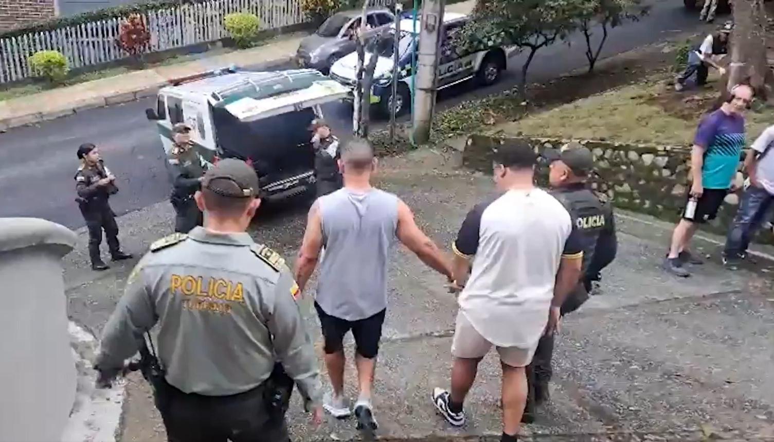 Extranjeros capturados.