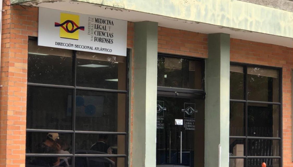 Fachada de Medicina Legal.