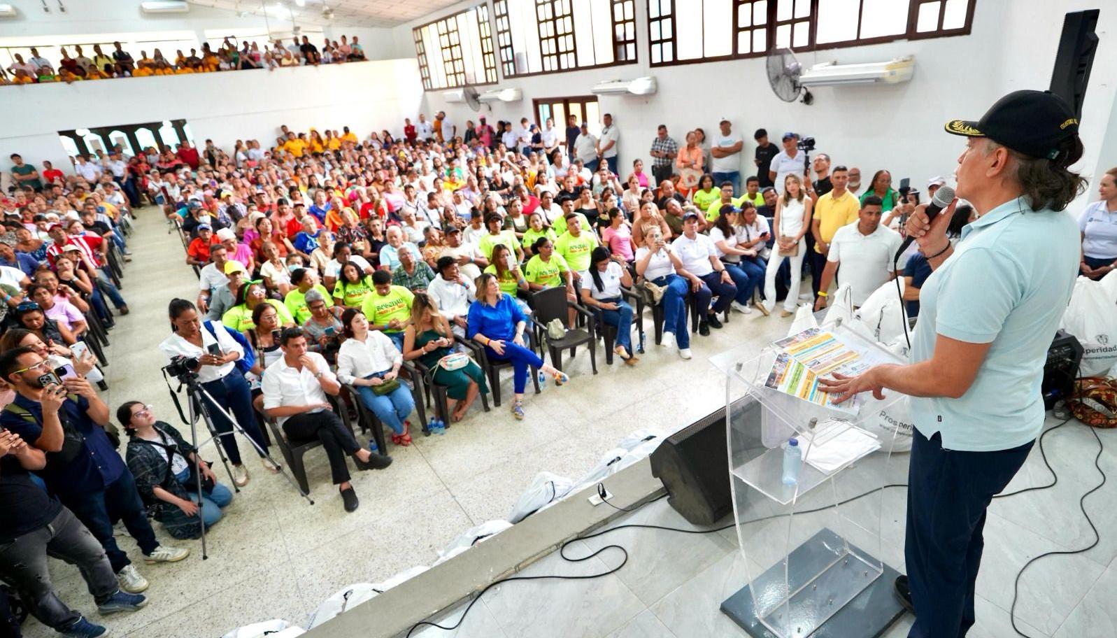 Gustavo Bolívar, director de Prosperidad Social, desde Soledad.