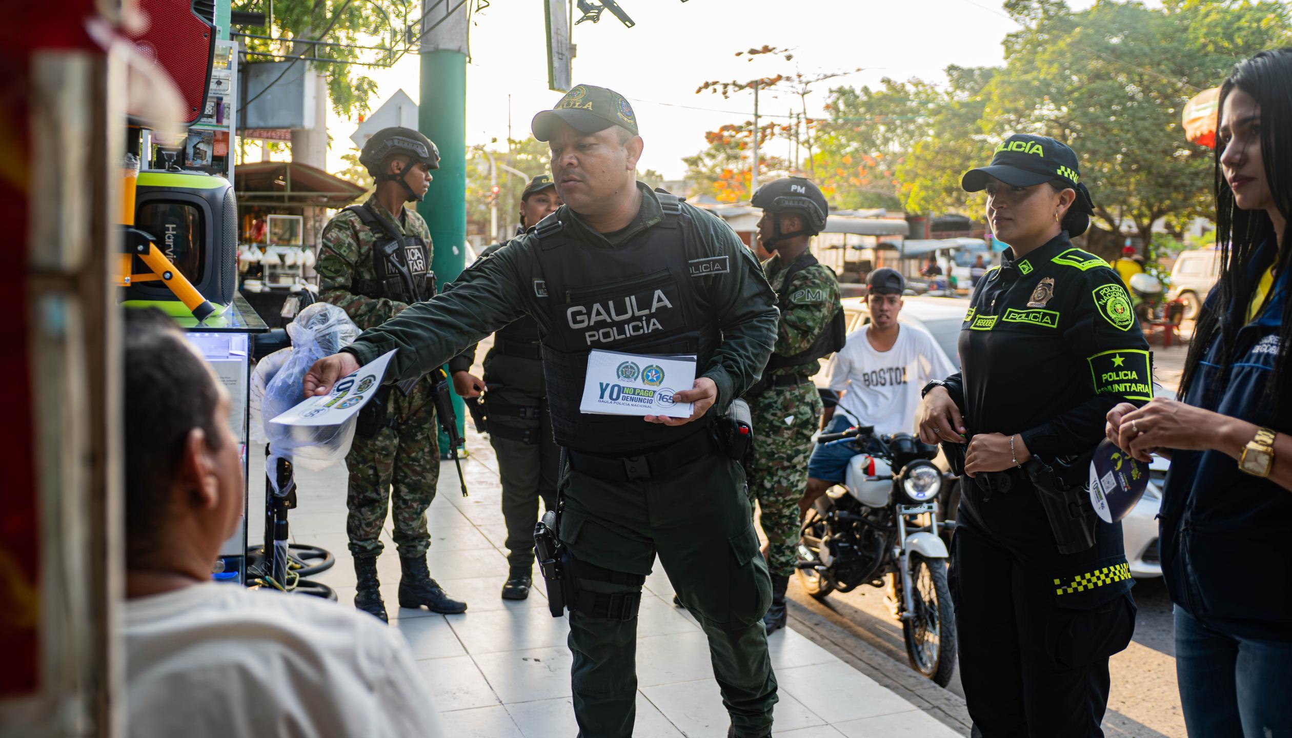 El Gaula de la Policía en jornadas de prevención contra la extorsión.