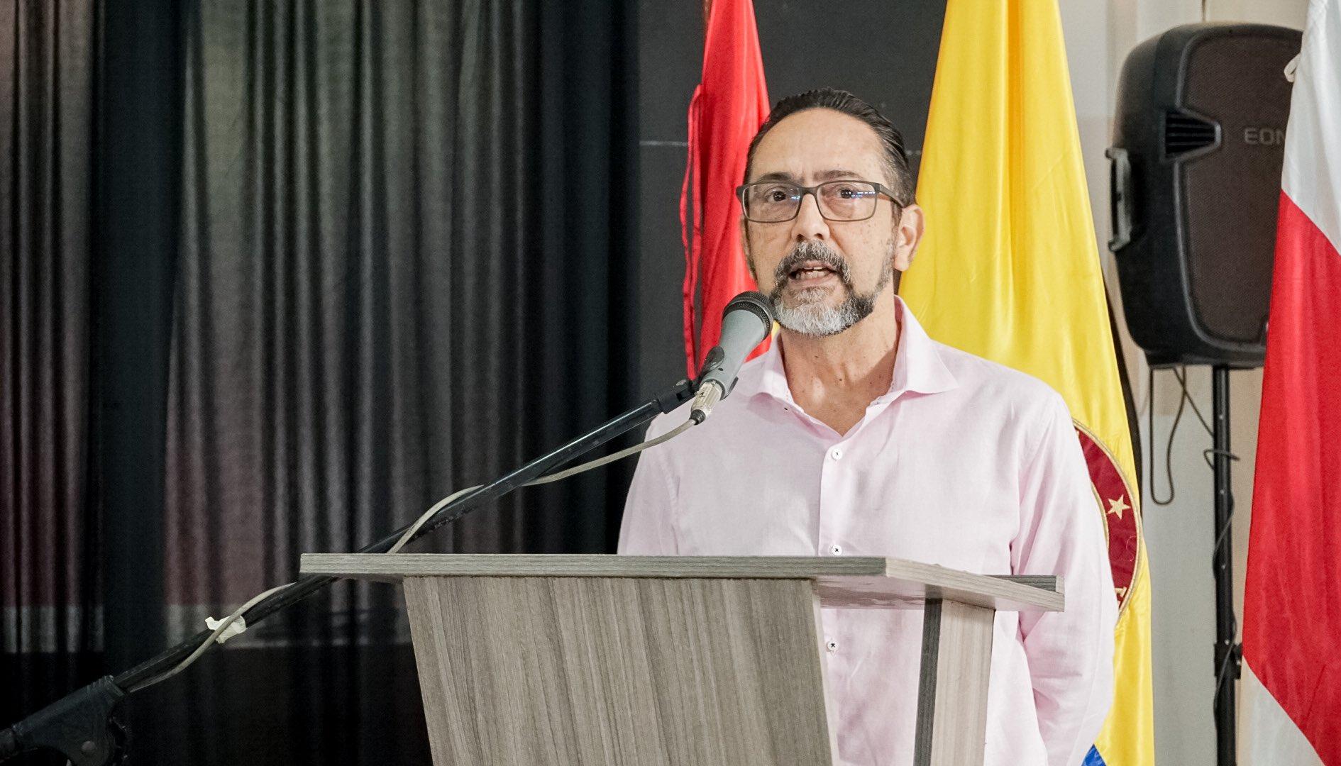El rector de la Universidad Autónoma del Caribe, Jorge Senior.