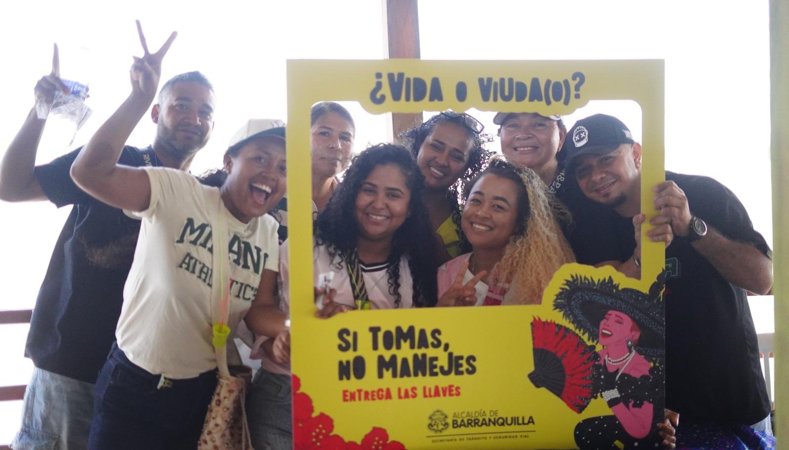 Campaña del Distrito '¿Vida o viuda?'.