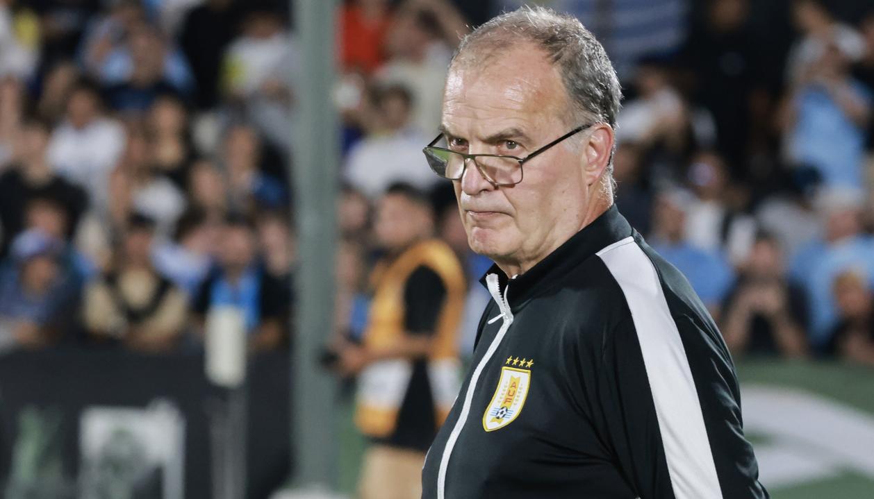 Marcelo Bielsa, entrenador de la selección uruguaya.