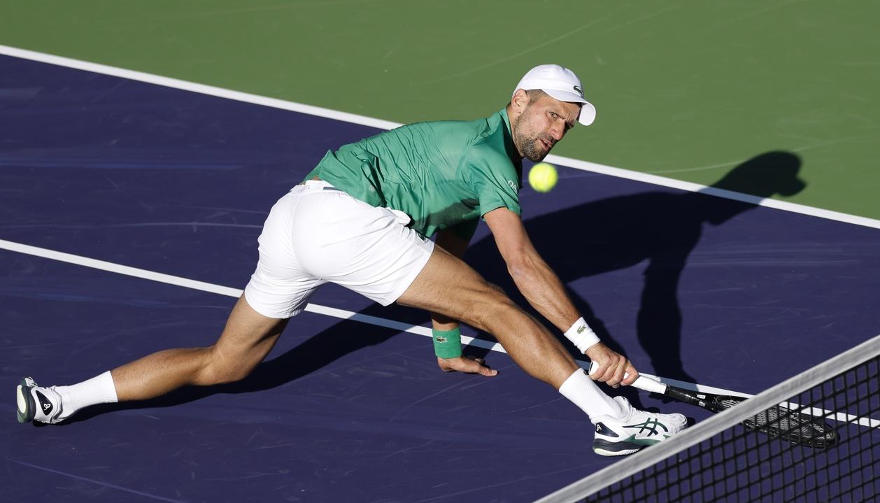 Novak Djokovic duramte su partido contra Botic Van de Zandschulp.