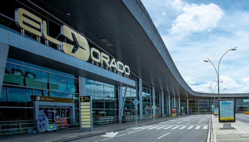 Fachada del aeropuerto El Dorado de Bogotá.