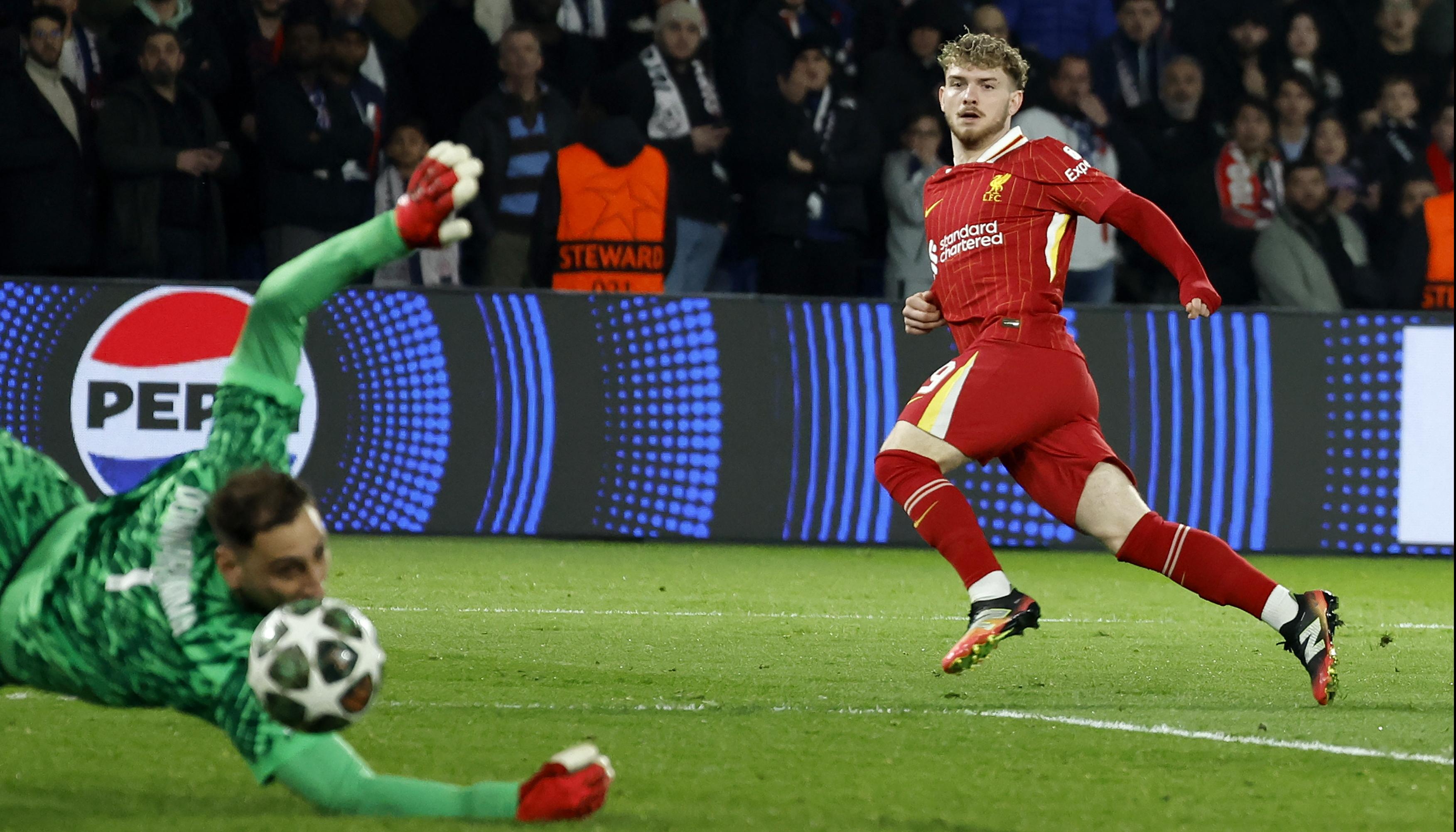 El remate de Harvey Elliot que le dio la victoria al Liverpool en el Parque de los Príncipes.