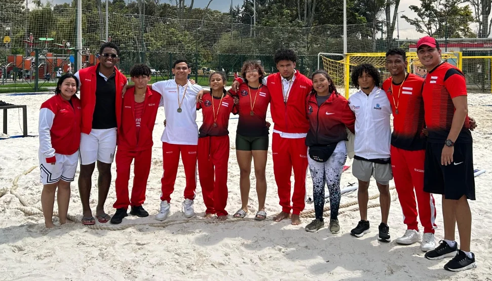 Delegación de Atlántico en el Campeonato Nacional sub-23 de lucha olímpica.