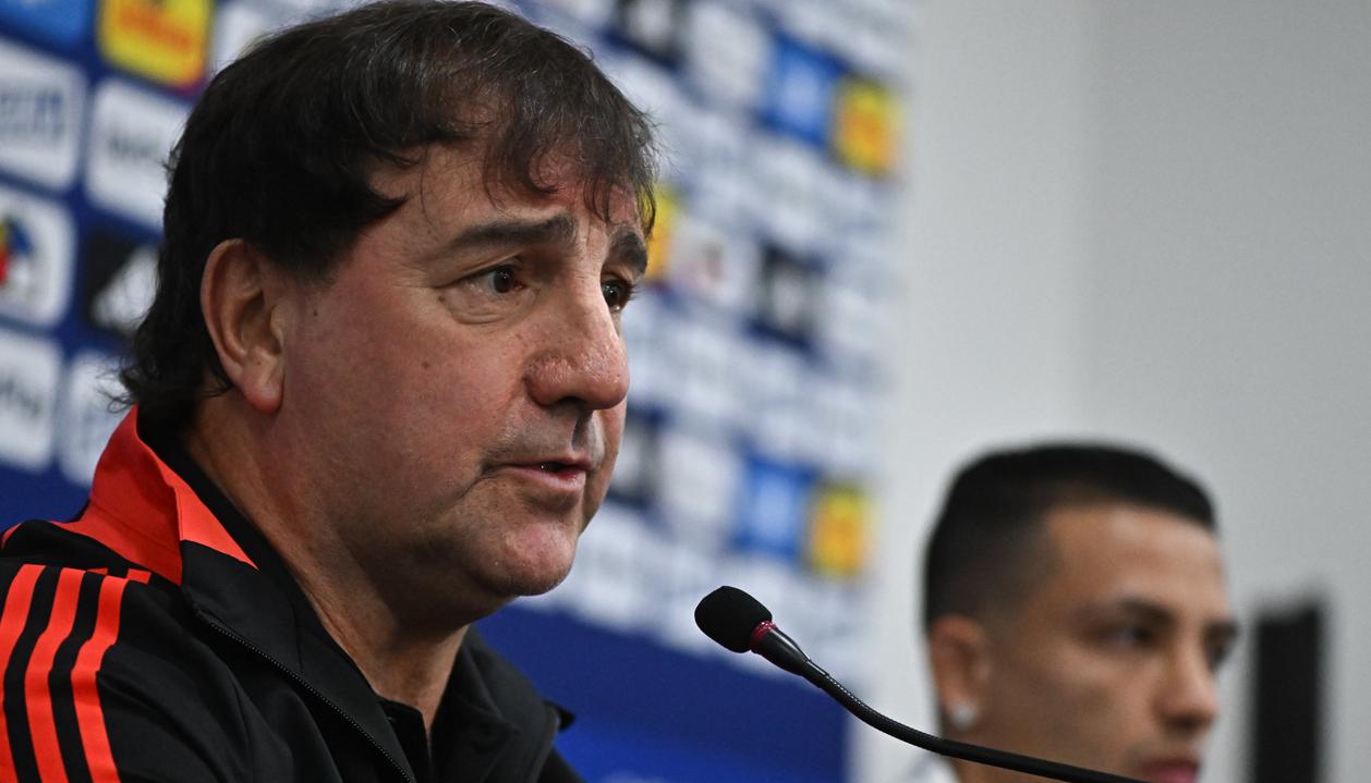 Néstor Lorenzo, técnico de la Selección Colombia, en rueda de prensa este miércoles, en Brasil.