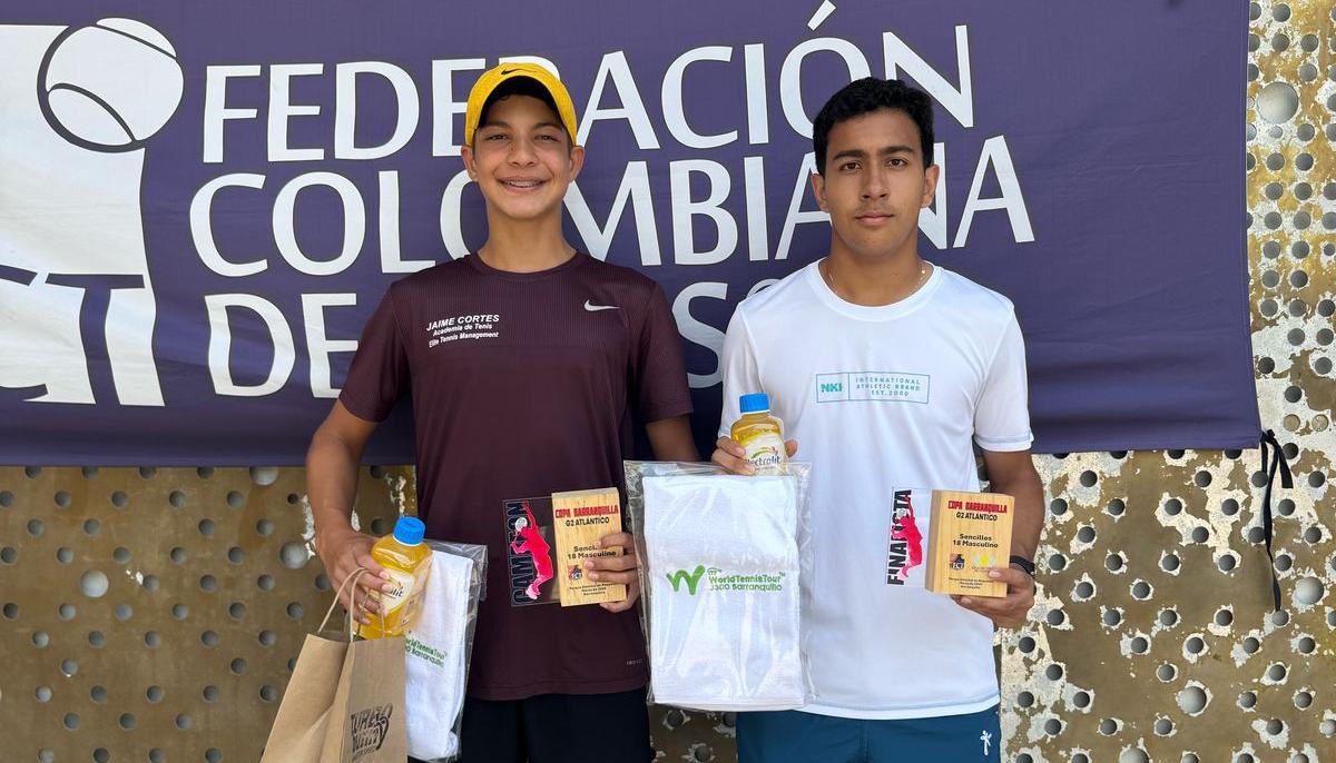 Chetan Vásquez, campeón en 18 años, y Mateo González, subcampeón.