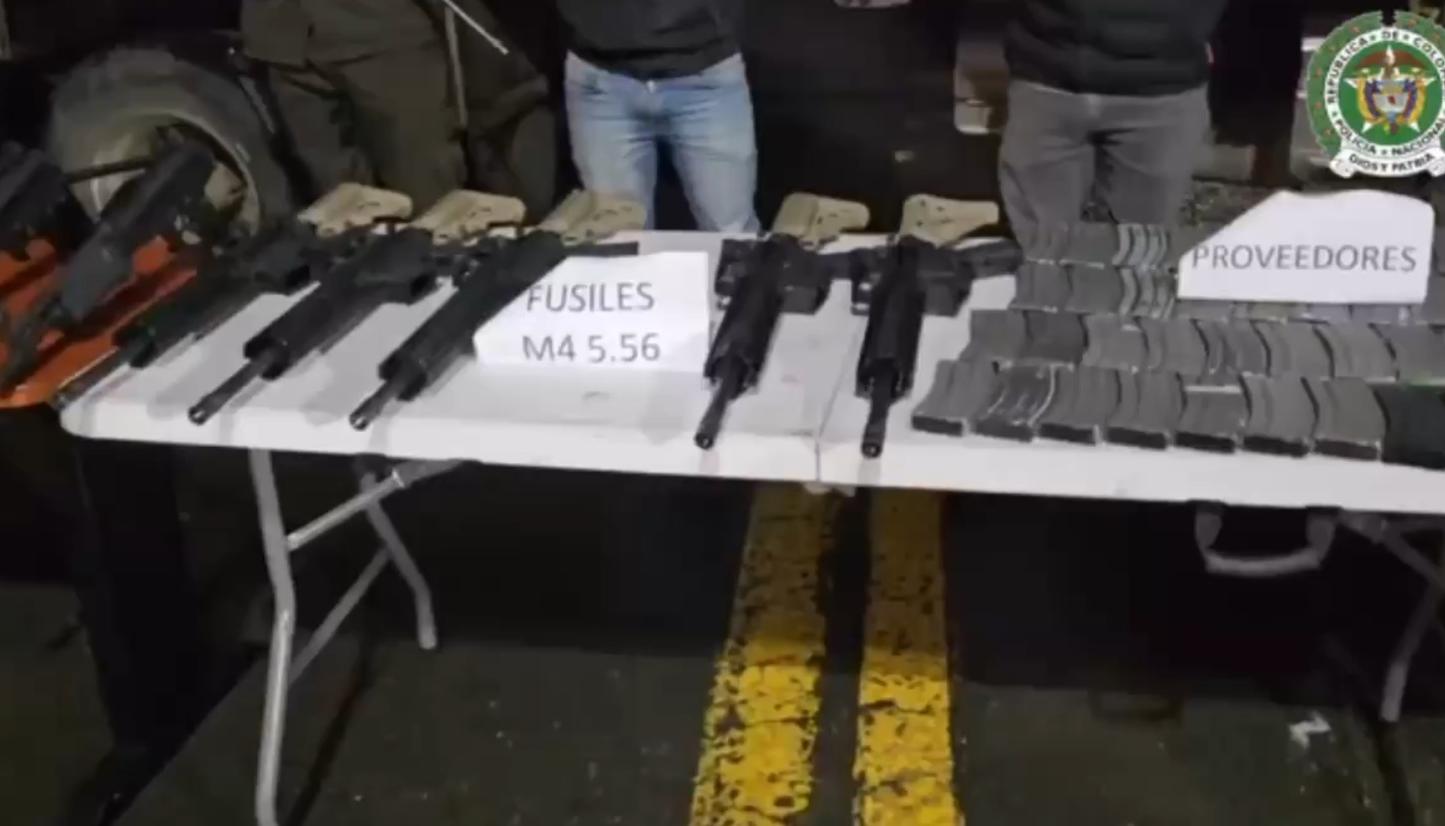 Capturados y armas incautadas. 