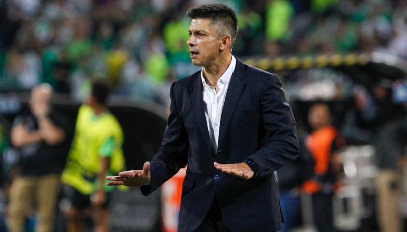 El paraguayo Gustavo Florentín, técnico saliente de Águilas Doradas. 