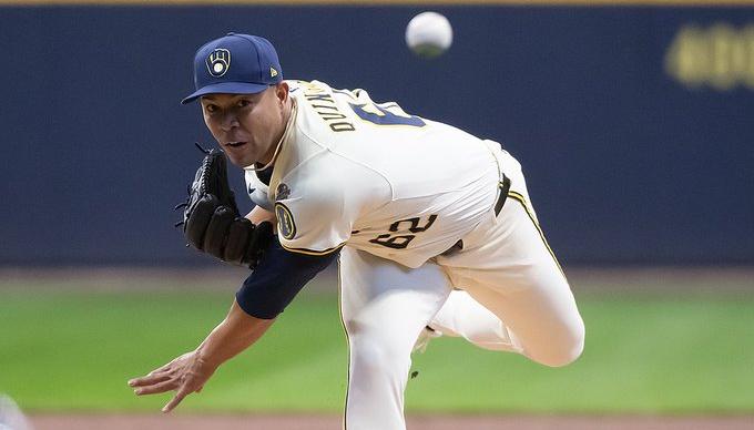 José Quintana tiene marca de tres ganados y ninguno perdido con los Cerveceros.