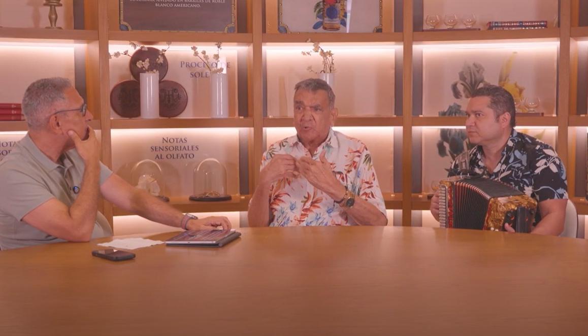 Camilo Namén junto al periodista Jorge Cura. 