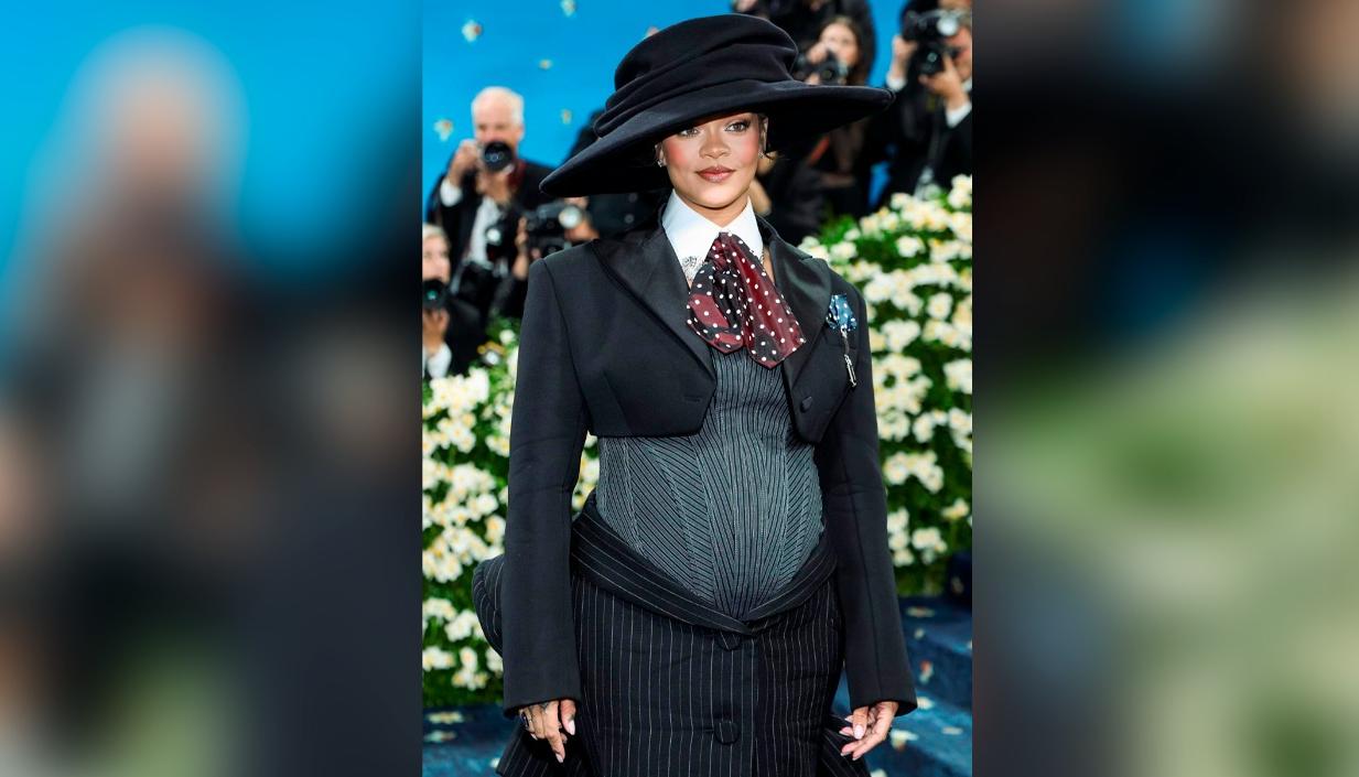 Su atuendo fue de la casa italiana Miu Miu. 