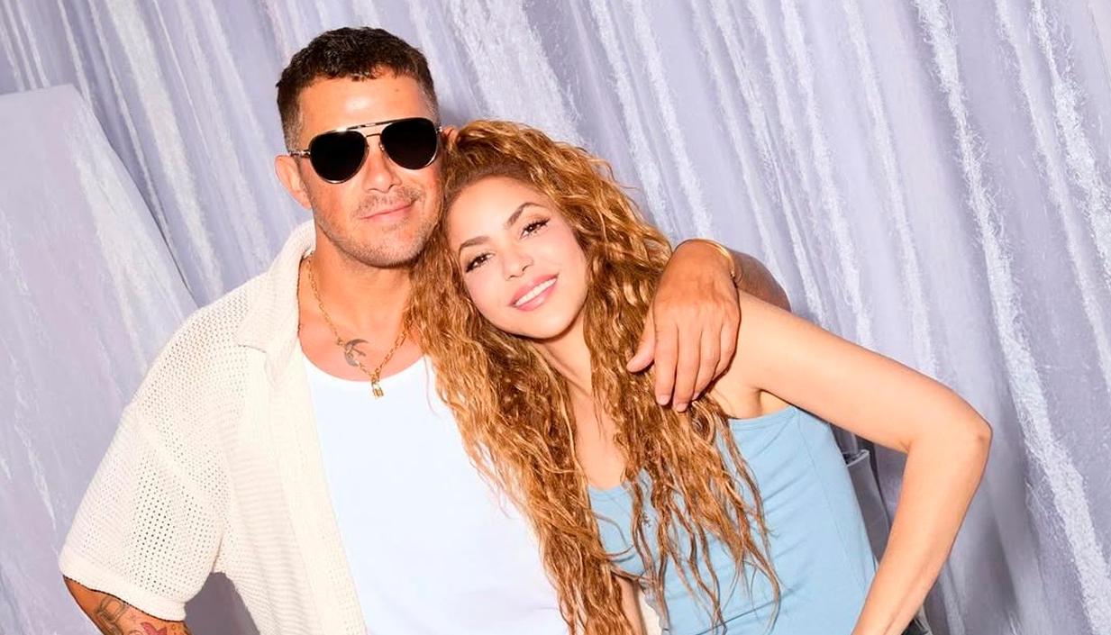 Alejandro Sanz y Shakira durante la producción de 'Bésame'. 