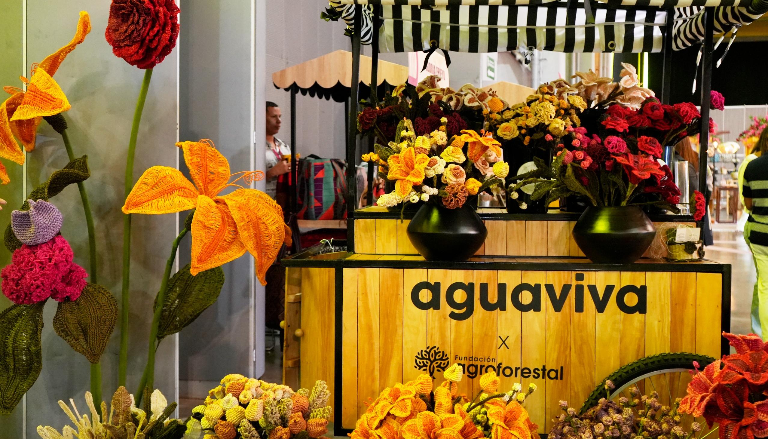 Flores de varios colores y tamaños se roban las miradas en la Feria AMA.