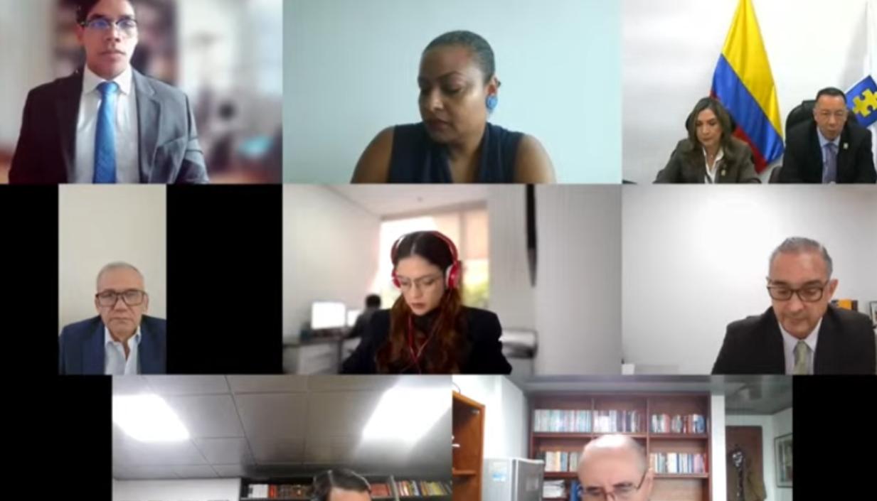 Aspecto de la audiencia a Carlos Ramón González. 