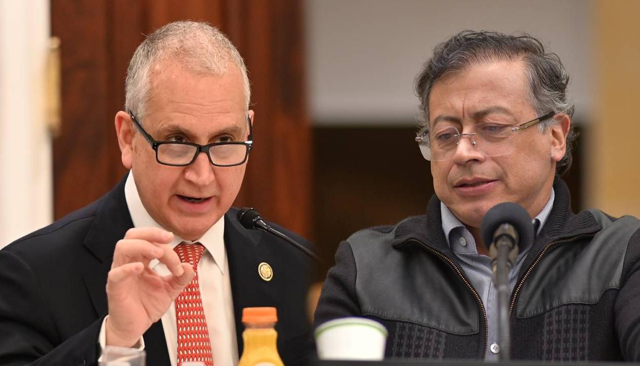 El congresista estadounidense, Mario Díaz-Balart, y el Presidente Gustavo Petro.