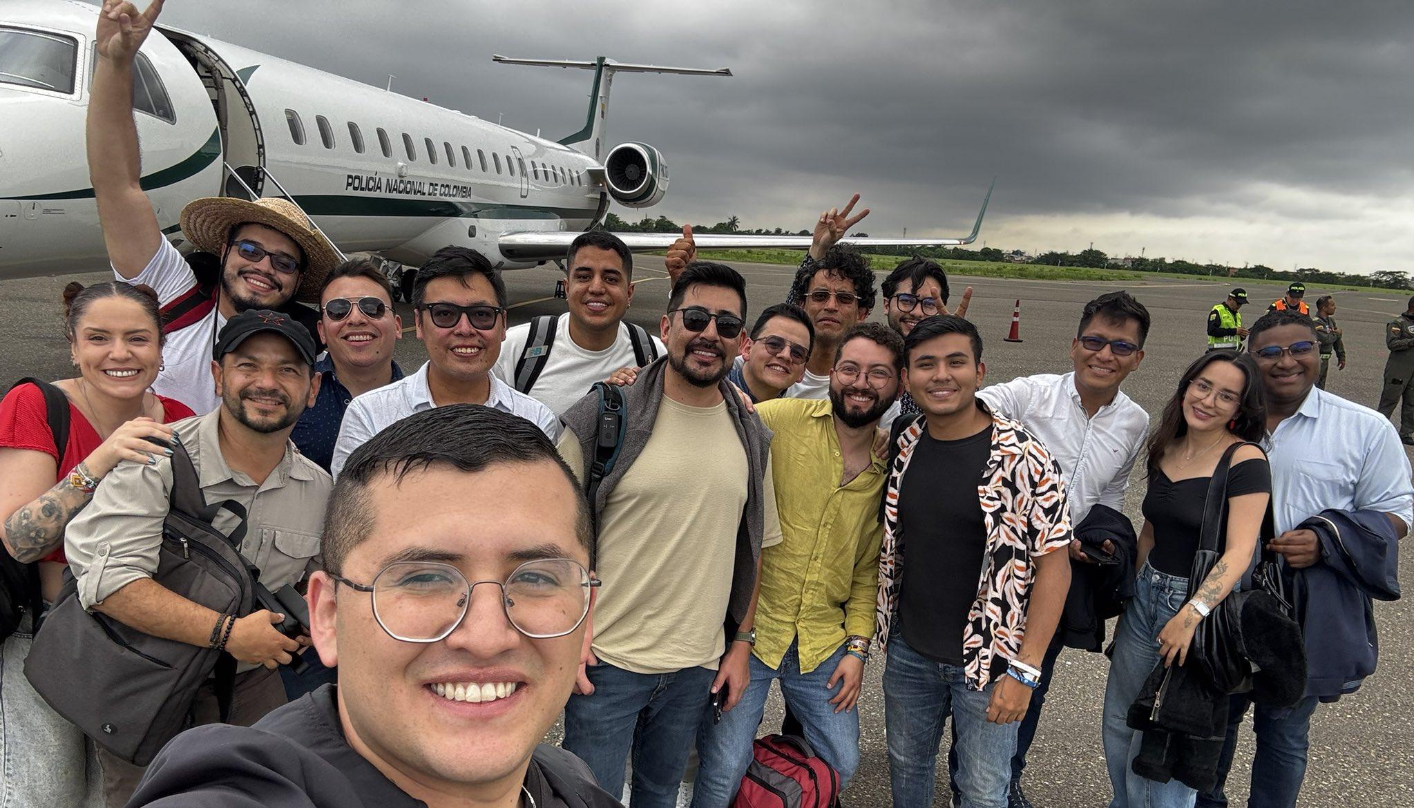 El grupo de seguidores del Gobierno de Petro que habría utilizado la aeronave de la Policía Nacional.