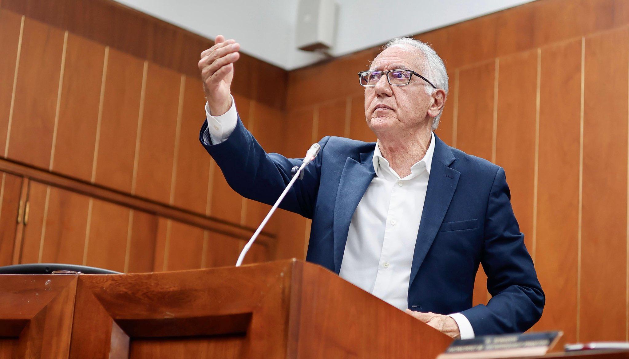 Guillermo Alfonso Jaramillo, Ministro de Salud.