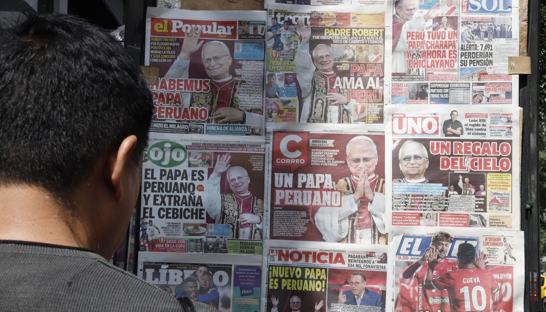 Portadas de los periódicos en Perú tras la elección del nuevo Papa León XIV. 