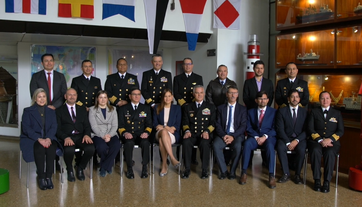 Integrantes de la OMI y demás entidades que integran la Administración Marítima de Colombia. 